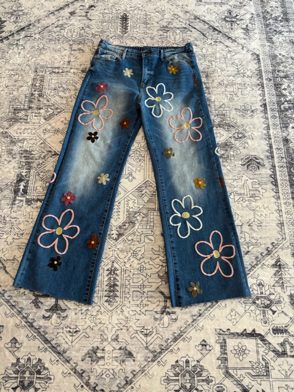 Embroidered Blue Wide-Leg Flower Jeans